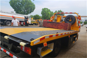 呼和浩特附近拖车电话号码服务