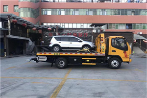 呼和浩特汽车紧急补胎换胎救援